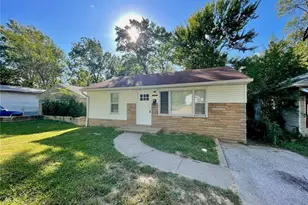 10121 Baron Dr, Saint Louis, MO 63136 - Photo 1