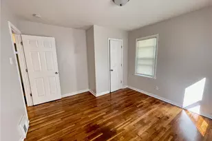 10121 Baron Dr, Saint Louis, MO 63136 - Photo 9