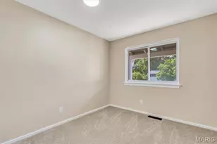 5226 Ville Maria Ln, Hazelwood, MO 63042 - Photo 13