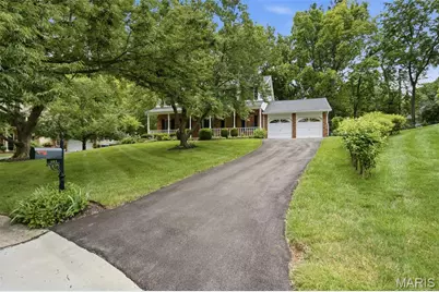 301 Claymont Cove Court, Ballwin, MO 63011 - Photo 49