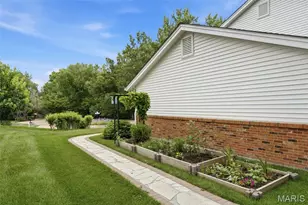 301 Claymont Cove Ct, Ballwin, MO 63011 - Photo 47