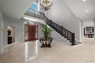 17 Bridle Ridge Ln, Huntleigh, MO 63131 - Photo 5