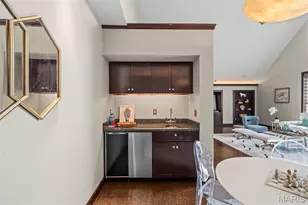 17 Bridle Ridge Ln, Huntleigh, MO 63131 - Photo 57
