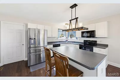 1437 Sunview Drive, O'Fallon, MO 63366 - Photo 21