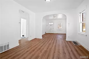 22 N Harvey Ave, Saint Louis, MO 63135 - Photo 5