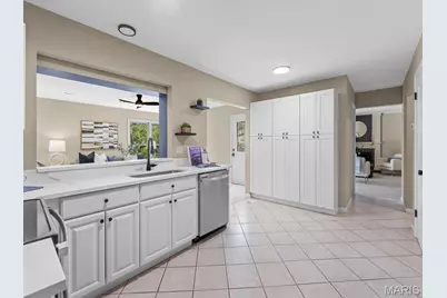 1802 Chelmsford Court, Saint Louis, MO 63146 - Photo 11