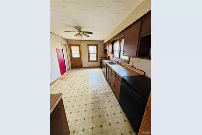 611 W Monroe Avenue, Robertsville, MO 65066 - Photo 3