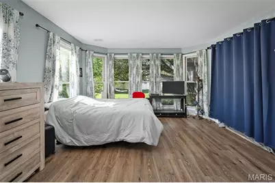 4207 Goodness Court, Florissant, MO 63034 - Photo 9