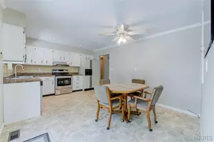 10801 Canter Way Dr, Unincorporated, MO 63114 - Photo 17