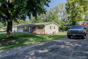 10801 Canter Way Dr, Unincorporated, MO 63114 - Photo 39
