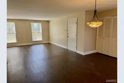 1130 S Mason Road, Saint Louis, MO 63131 - Photo 5