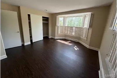 1130 S Mason Road, Saint Louis, MO 63131 - Photo 9