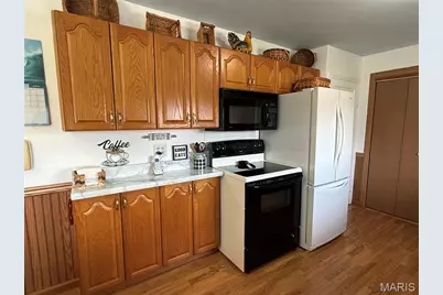 3911 Cheyenne Avenue, Hannibal, MO 63401 - Photo 9