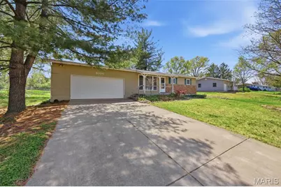 3020 Nettie Dr, Mehlville, MO 63129 - Photo 1