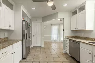 4851 Arevalo Dr, Saint Louis, MO 63128 - Photo 5