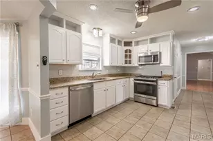 4851 Arevalo Dr, Saint Louis, MO 63128 - Photo 3