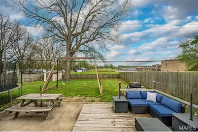 404 Elmwood Drive, Saint Charles, MO 63301 - Photo 35