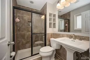 404 Elmwood Dr, Saint Charles, MO 63301 - Photo 15