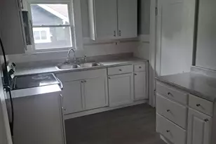 401 S Clark Ave, Saint Louis, MO 63135 - Photo 13