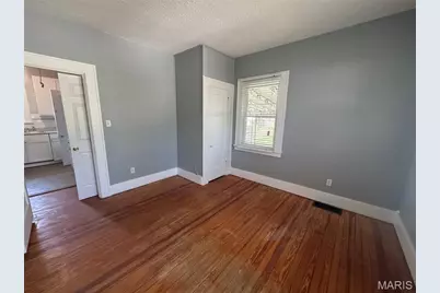 401 S Clark Avenue, Saint Louis, MO 63135 - Photo 17