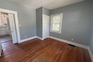 401 S Clark Ave, Saint Louis, MO 63135 - Photo 17
