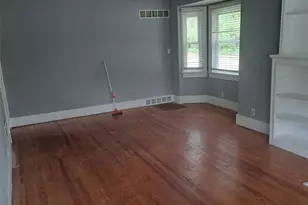 401 S Clark Ave, Saint Louis, MO 63135 - Photo 11