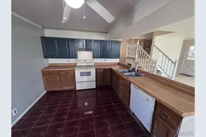 1300 Radford Road, Cuba, MO 65453 - Photo 23