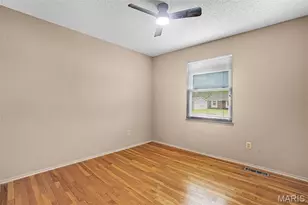 7443 Foxfield Dr, Hazelwood, MO 63042 - Photo 11