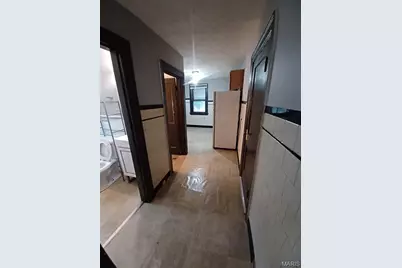 8328 Strathmore Place, Jennings, MO 63136 - Photo 7