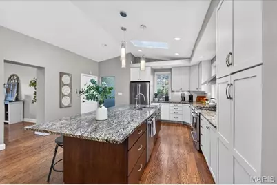 326 Luther Lane, Glendale, MO 63122 - Photo 17