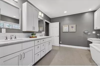 326 Luther Lane, Glendale, MO 63122 - Photo 33