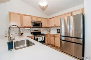 1009 Black Bear Dr, House Springs, MO 63051 - Photo 7
