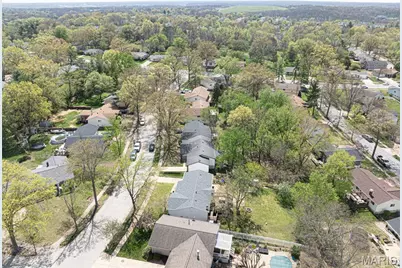 937 Napoli Drive, Ballwin, MO 63021 - Photo 37