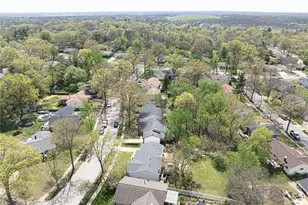 937 Napoli Dr, Ballwin, MO 63021 - Photo 37