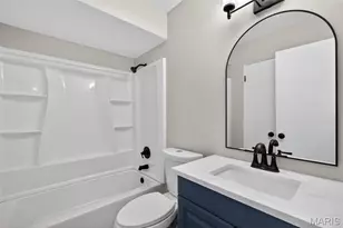 10469 Briarbend Dr, Creve Coeur, MO 63146 - Photo 25