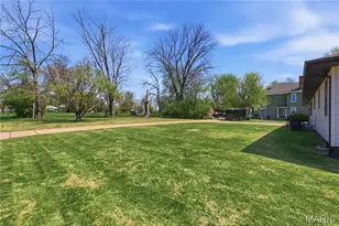 11333 Larimore Rd, Saint Louis, MO 63138 - Photo 29