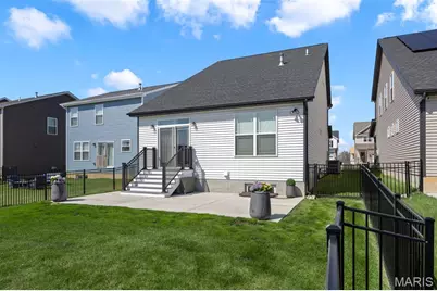 553 Wheatfield Circle, Wentzville, MO 63385 - Photo 9