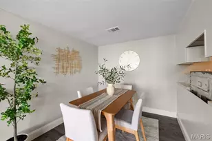 1084 Mersey Bend Dr, Saint Louis, MO 63129 - Photo 7