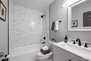 1084 Mersey Bend Dr, Saint Louis, MO 63129 - Photo 15