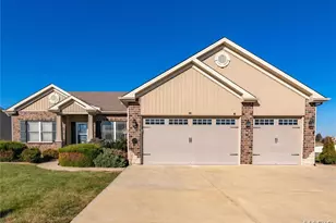 105 Rockport Dr, Troy, MO 63379 - Photo 1