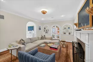 7801 Davis, Saint Louis, MO 63105 - Photo 9