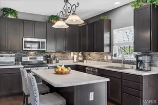 116 Village Glen Ct, Wentzville, MO 63385 - Photo 13