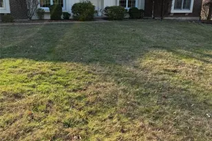 12310 Gaillard Dr, Creve Coeur, MO 63141 - Photo 1