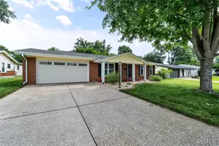731 Carriage Ln, Hazelwood, MO 63042 - Photo 43