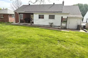 9319 Brenda Ave, Affton, MO 63123 - Photo 35