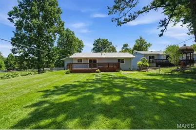 893 Oklahoma Avenue, Ballwin, MO 63021 - Photo 37