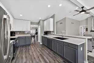 1714 Briarmanor Dr, Lake Saint Louis, MO 63367 - Photo 13