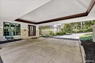 16916 Pacland Ridge Dr, Chesterfield, MO 63005 - Photo 5