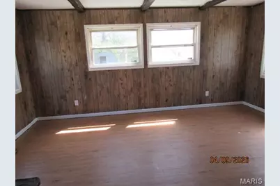 224 Tay Road, Saint Louis, MO 63137 - Photo 13