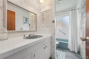 2417 Sunnybrook Dr, Saint Louis, MO 63114 - Photo 15